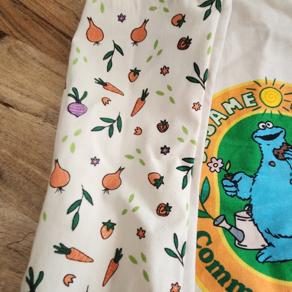 Sesame Street Cookie Monster Community Garden Canvas Farmer's Marker Tote Bag - Picture 3 of 10